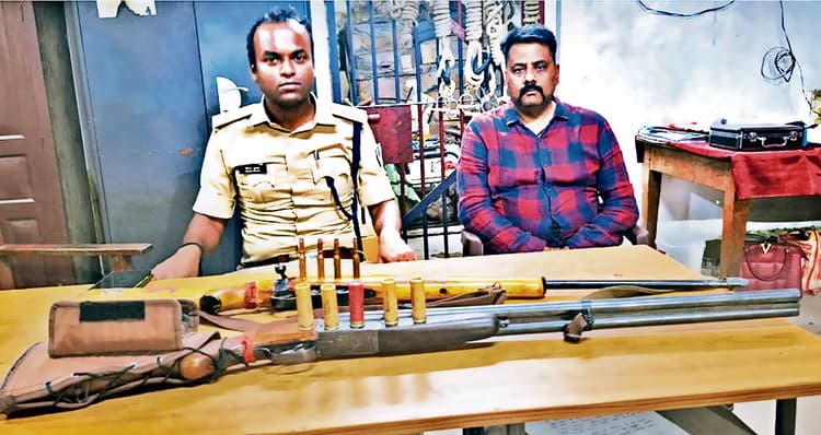 सिविल लाइंस से नौ कारतूसों के साथ दो असलहे बरामद