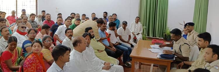 तेज आवाज में ना बजायें लाउडस्पीकर : संजय