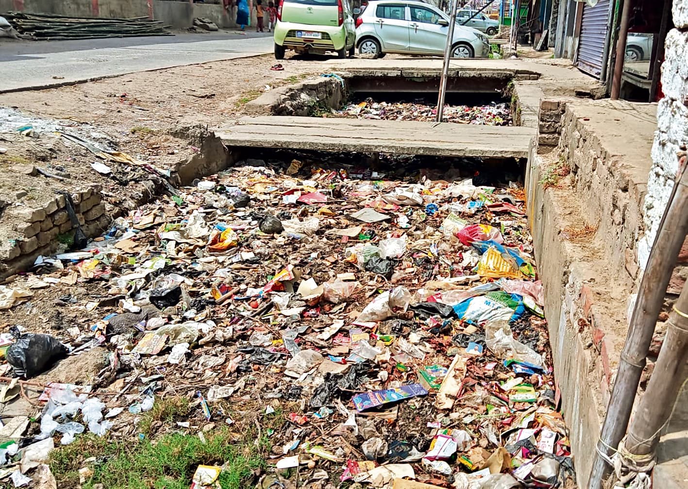 खनुआ नाले के 70 फीसदी हिस्सों की अबतक नहीं हुई उड़ाही