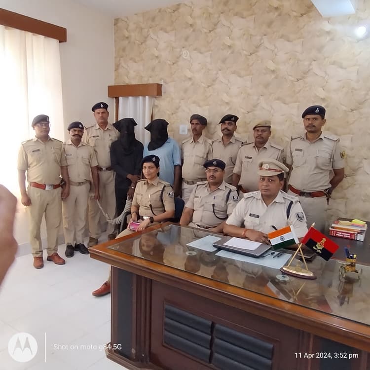 मधुबन धमाका में शामिल हार्डकोर नक्सली कामेश्वर राम सहित दो गिरफ्तार