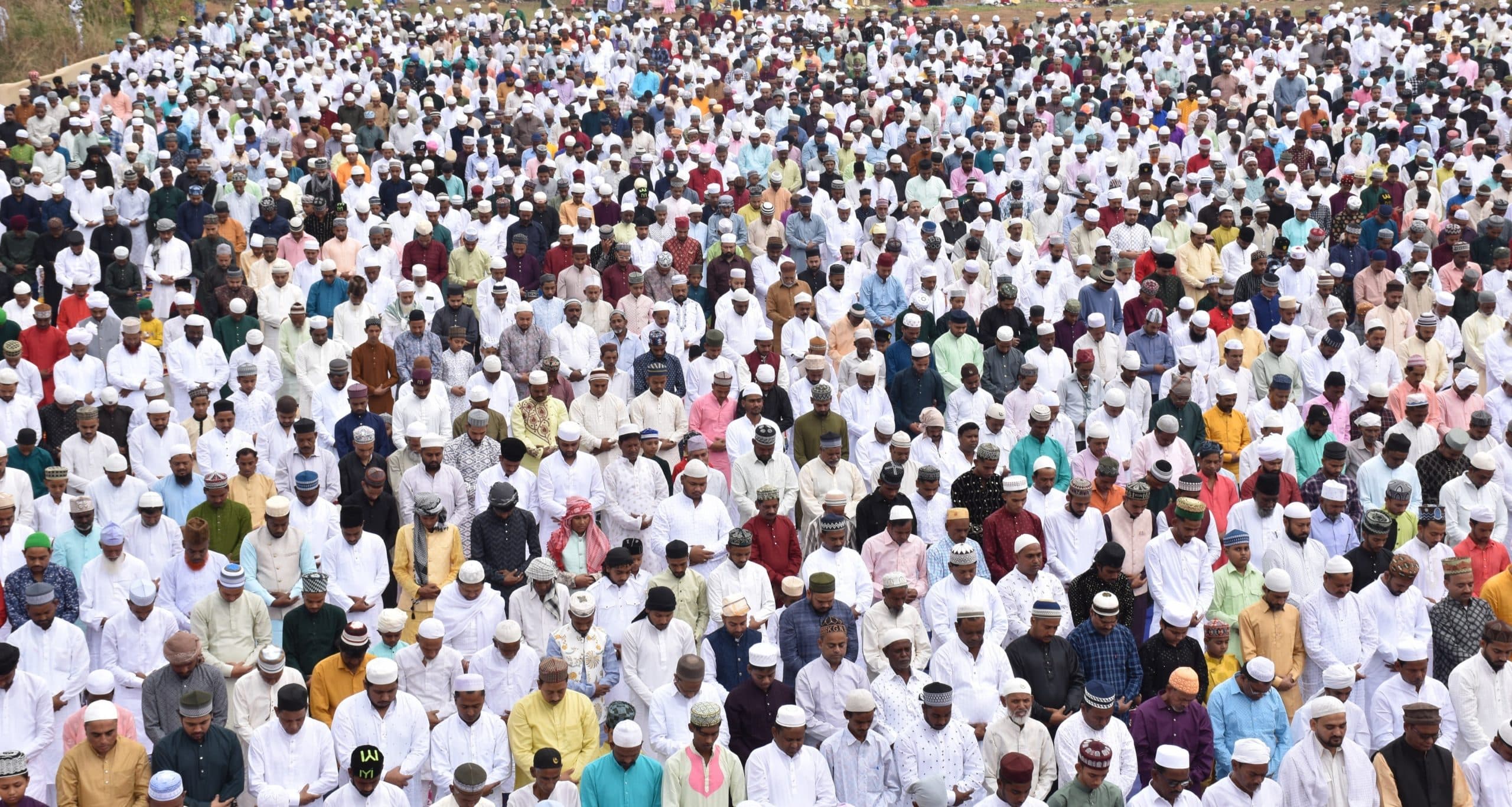 बोकारो में हर्षोल्लास के साथ मनी ईद