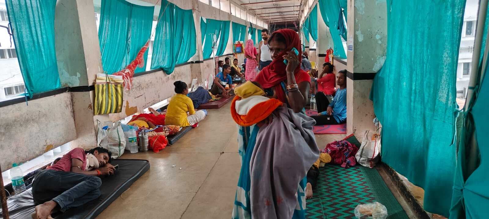 रिम्स में लगातार बढ़ रही है मरीजों की संख्या, कम पड़ रहे 2100 बेड