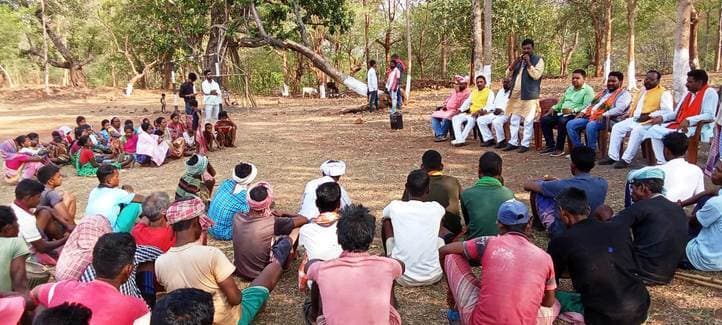 भाजपाइयों ने जनसंपर्क अभियान चलाकर अपने प्रत्याशी के पक्ष में मांगे वोट