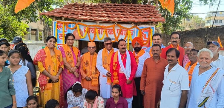 प्यासे को जल उपलब्ध कराना भी धर्म : स्वामी शशांक