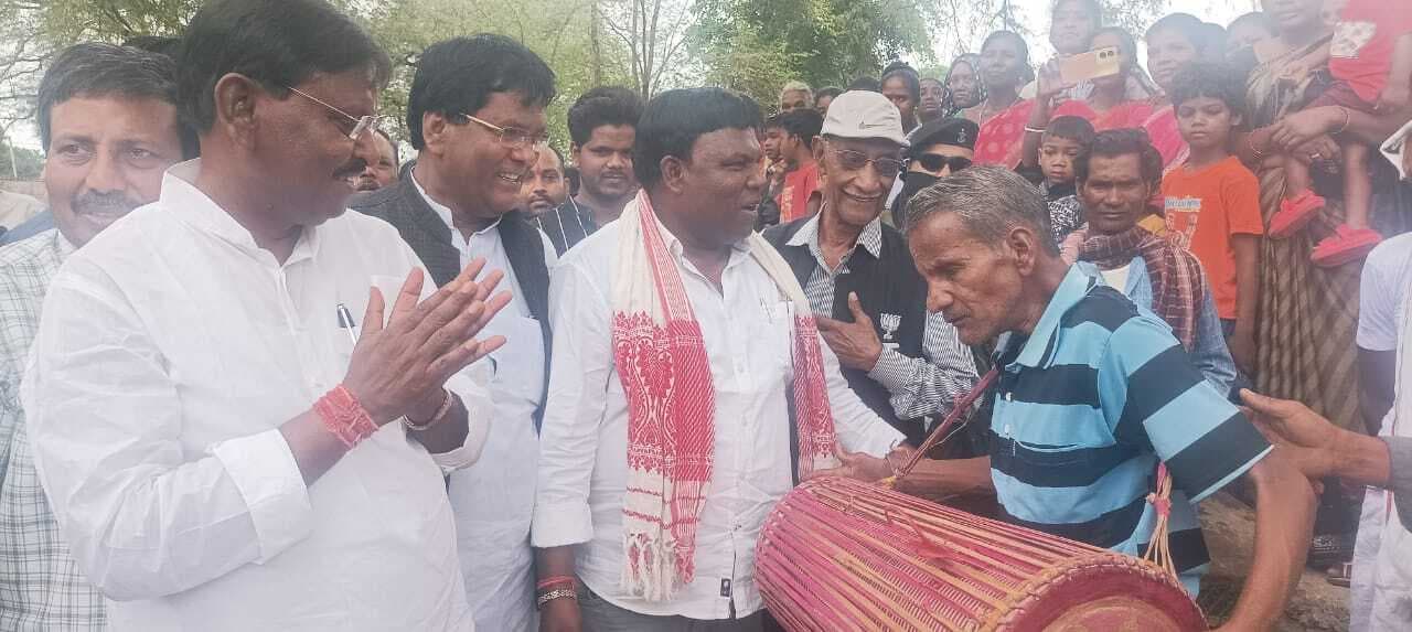 हमें विकसित भारत का निर्माण करना है: अर्जुन मुंडा