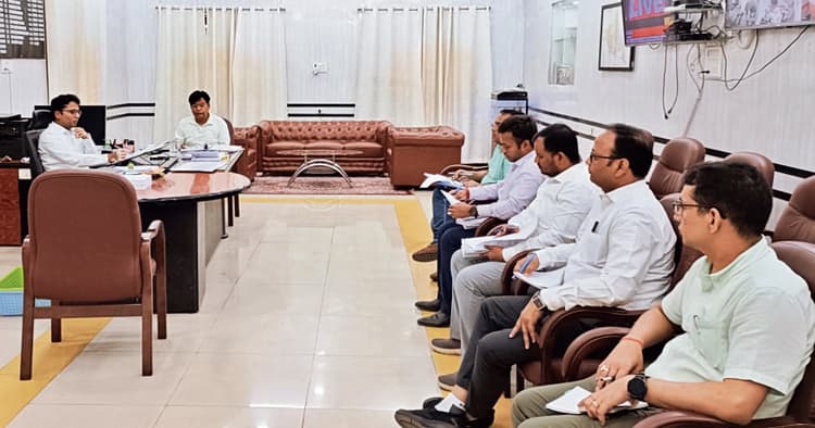 सारण संसदीय क्षेत्र के लिए कल जारी होगी अधिसूचना, तीन मई तक नामांकन