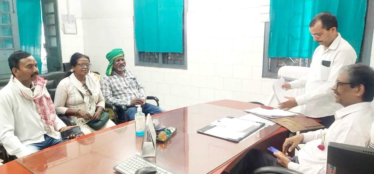 अस्पताल में मरीज को बेहतर इलाज की सुविधा देने की मांग