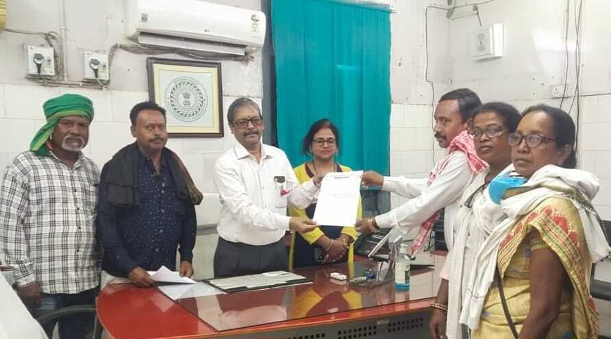 एमजीएम अस्पताल के अधीक्षक को सौंपा ज्ञापन