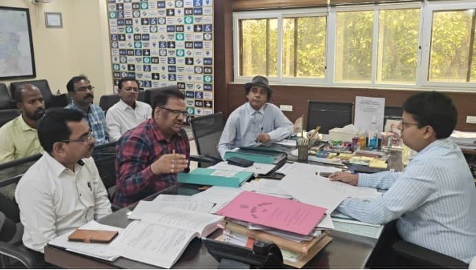 सिंहभूम, खूंटी, लोहरदगा व पलामू के लिए नामांकन की अंतिम तिथि आज, चतरा, कोडरमा व हजारीबाग के लिए 26 से नामांकन