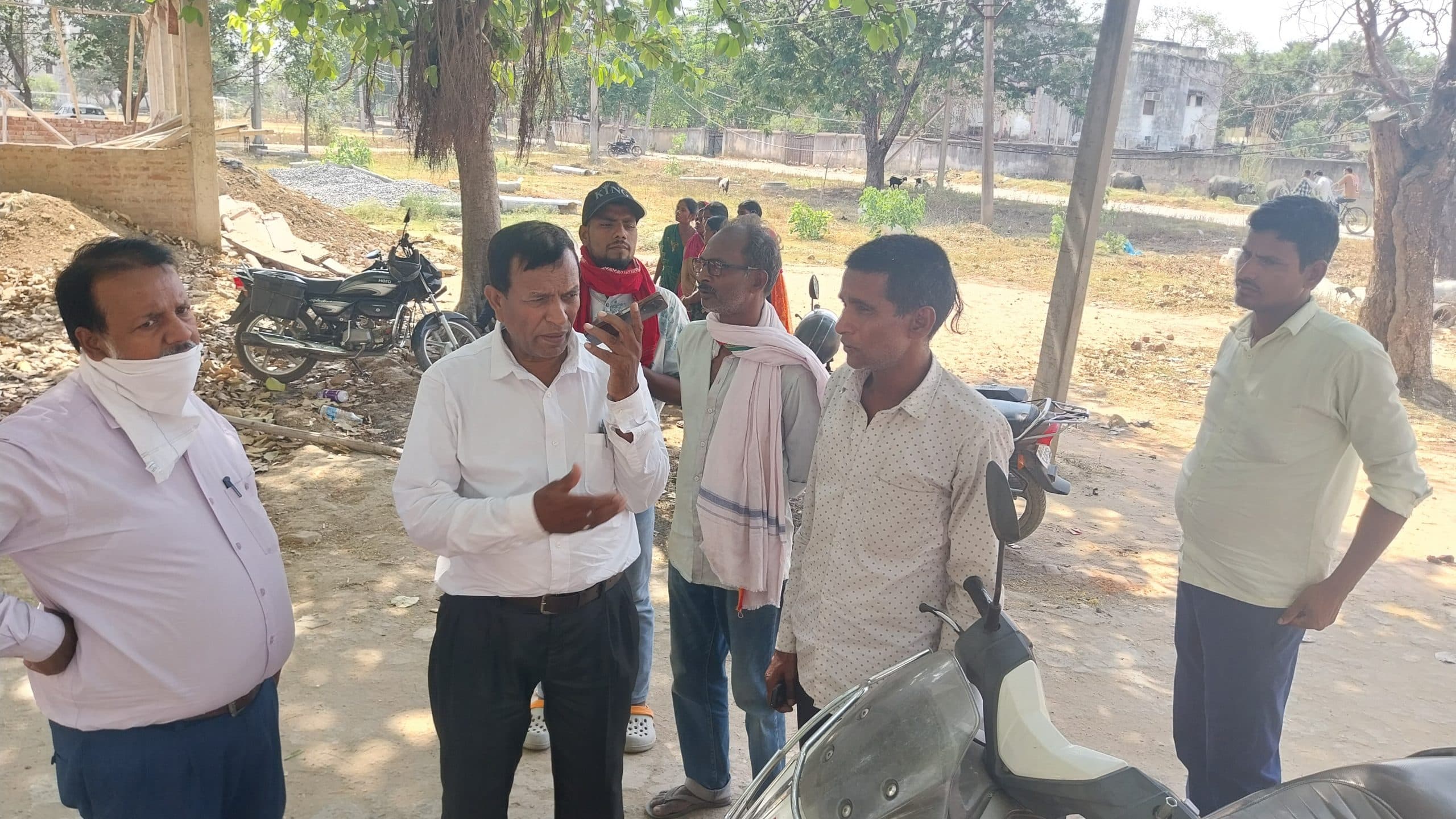 स्कॉर्पियो चालक ने चार लोगों को मारा धक्का, एक की मौत