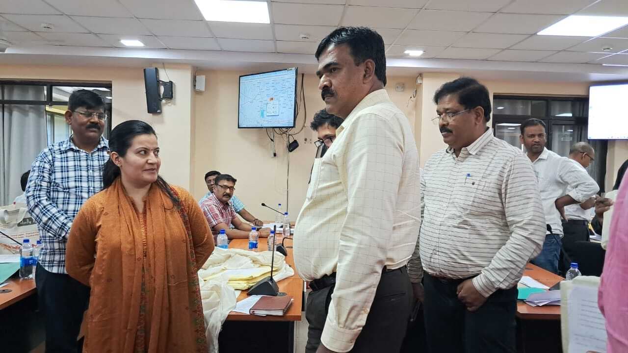 पोस्टल बैलेट एक्सचेंज सेंटर से फॉर्म-12 एवं 12(डी) का हुआ आदान-प्रदान