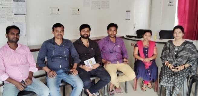 स्नातक द्वितीय खंड की परीक्षा के लिए की बैठक