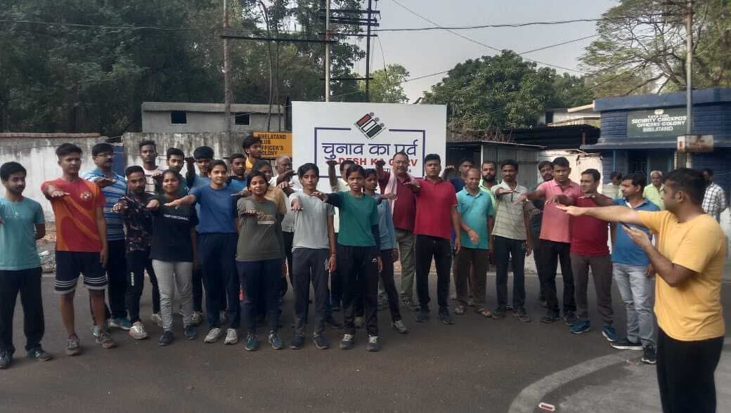 मतदाता जागरूकता को लेकर निकाली पदयात्रा