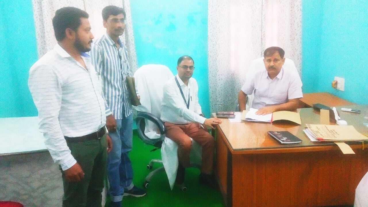 व्यय प्रेक्षक ने की अंकेक्षण अभिलेखों की जांच, दिया दिशा निर्देश