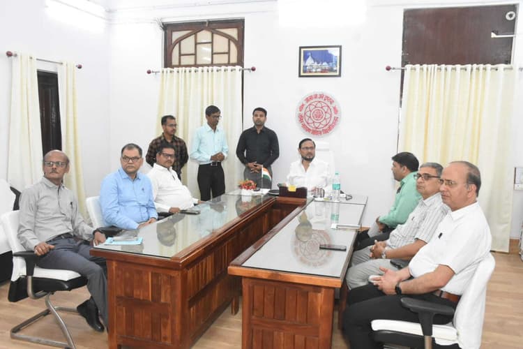 दो वर्षीय बीएड एवं शिक्षा शास्त्री में नामांकन के लिए आवेदन तीन से 26 मई तक