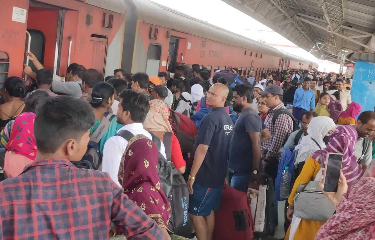 जिस दिन काम नहीं मिलता, उसी दिन होता हम लोगों का मजदूर दिवस