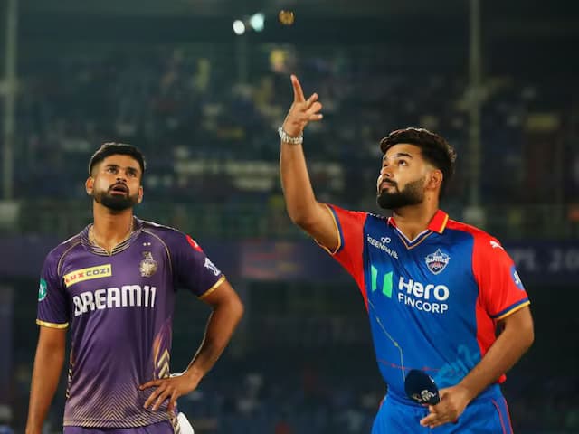 KKR से हिसाब बराबर करने उतरेगी DC, जानें मौसम का हाल और पिच रिपोर्ट KKR से हिसाब बराबर करने उतरेगी DC, जानें मौसम का हाल और पिच रिपोर्ट