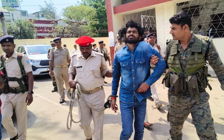 नीरज सिंह हत्याकांड के शूटर सागर की तबीयत बिगड़ी, झरिया थाना में एक आरोपी ने खाया कीटनाशक