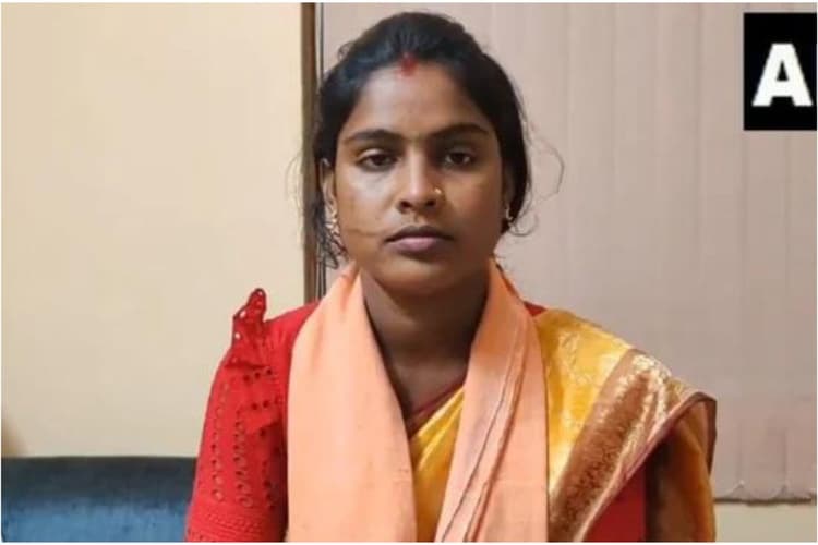 Rekha Patra : मेरे खिलाफ बंगाल पुलिस के कितने मामले, रेखा पात्रा ने जानने के लिए कलकत्ता हाई कोर्ट का खटखटाया दरवाजा