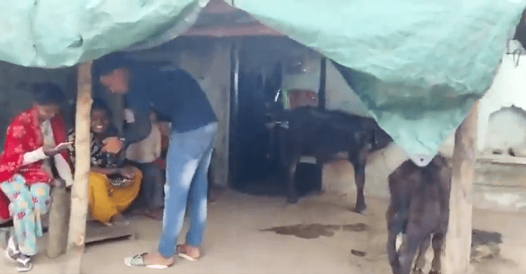 UPSC: न कोचिंग क्लास, न कोई विशेष सुविधा… मजदूर के बेटे ने ऐसे क्रैक किया UPSC, हर तरफ से मिल रही बधाई