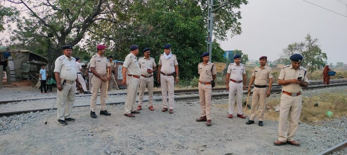 वंदे भारत व जनशताब्दी एक्सप्रेस को क्यों जहानाबाद और गया में रोका गया, जानिए क्या है मामला वंदे भारत व जनशताब्दी एक्सप्रेस को क्यों जहानाबाद और गया में रोका गया, जानिए क्या है मामला