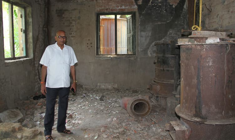 बिहार में कॉलेज से चोरी हुआ लोहा, एक हफ्ते बाद वापस कैंपस में फेंका, जानें पूरा मामला