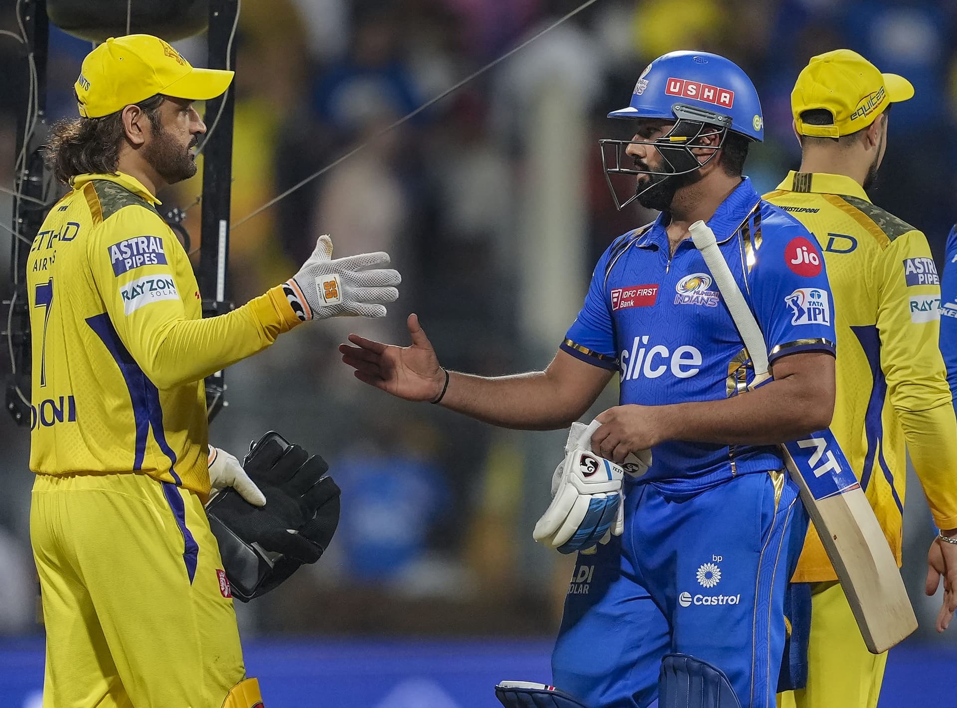 IPL 2024: ये 3 स्टार छोड़ सकते हैं मुंबई इंडियंस का साथ, टीम इंडिया के पूर्व कप्तान का दावा IPL 2024: ये 3 स्टार छोड़ सकते हैं मुंबई इंडियंस का साथ, टीम इंडिया के पूर्व कप्तान का दावा