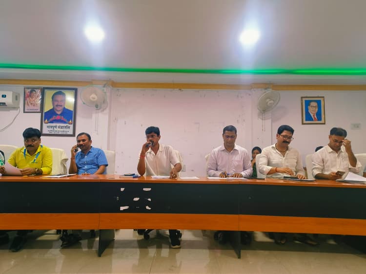 Gaya News: EVM से आधा घंटा पहले शुरू होगी पोस्टल वैलेट की गणना, गया कॉलेज में होगी गिनती