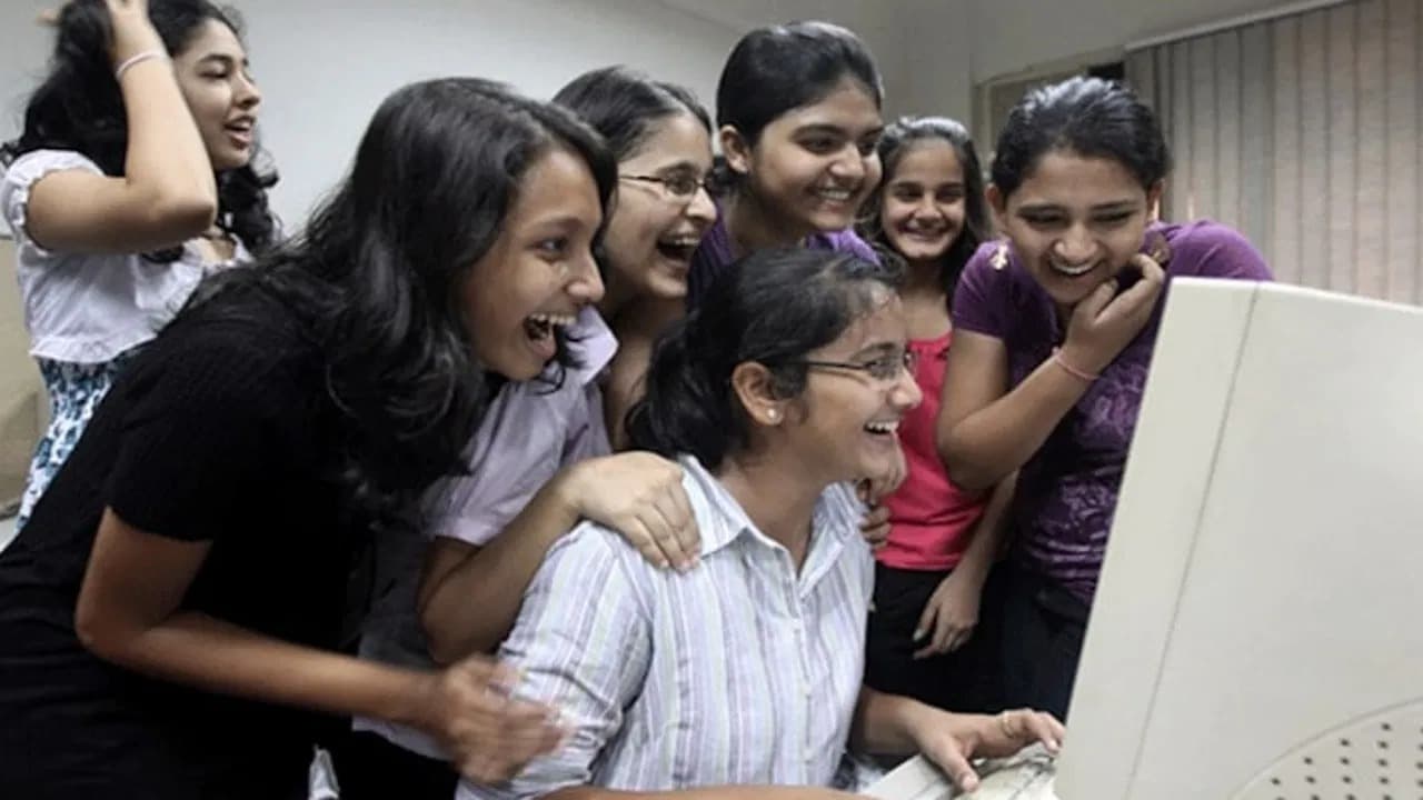 Bihar Board Results 2025: बिहार बोर्ड 12वीं का रिजल्ट रोल नंबर से कैसे चेक करें? देखें यहां Bihar Board Results 2025: बिहार बोर्ड 12वीं का रिजल्ट रोल नंबर से कैसे चेक करें? देखें यहां