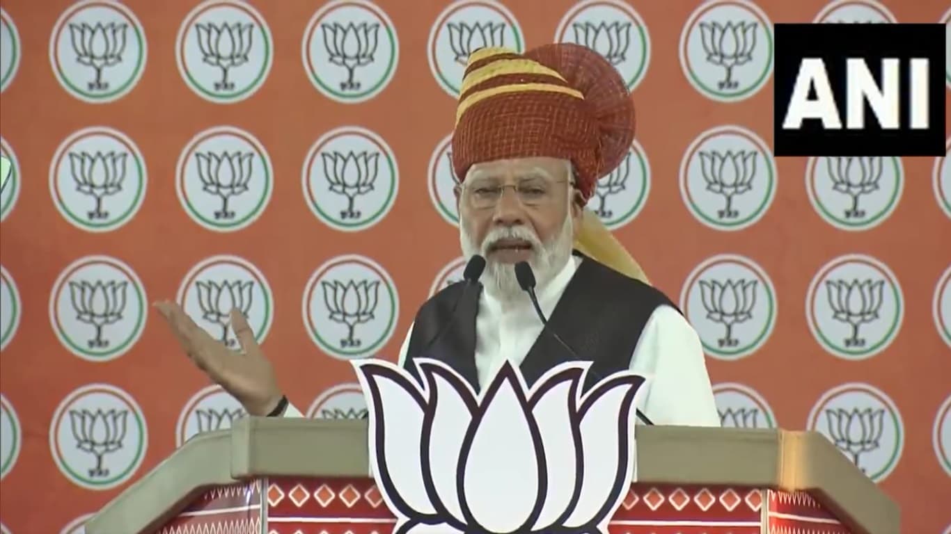 PM Modi Gujarat: ‘आज का भारत आतंक के आकाओं को डॉजियर नहीं डोज देता है’, गुजरात में गरजे पीएम मोदी