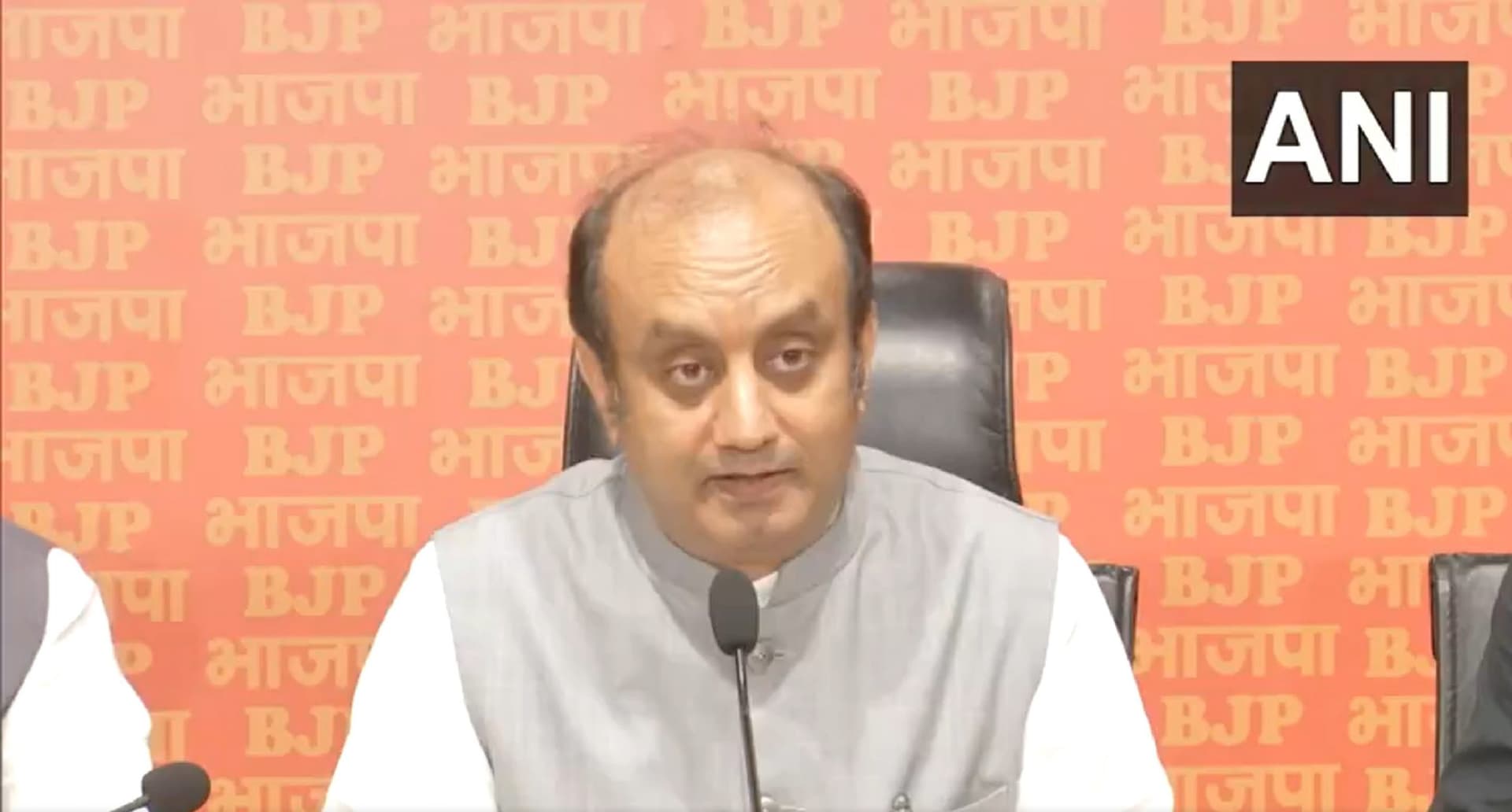 Lok Sabha Election: ‘अरविंद केजरीवाल ने माना मोदी तीसरी बार बनेंगे प्रधानमंत्री’, सुधांशु त्रिवेदी ने दिल्ली के सीएम पर कसा तंज