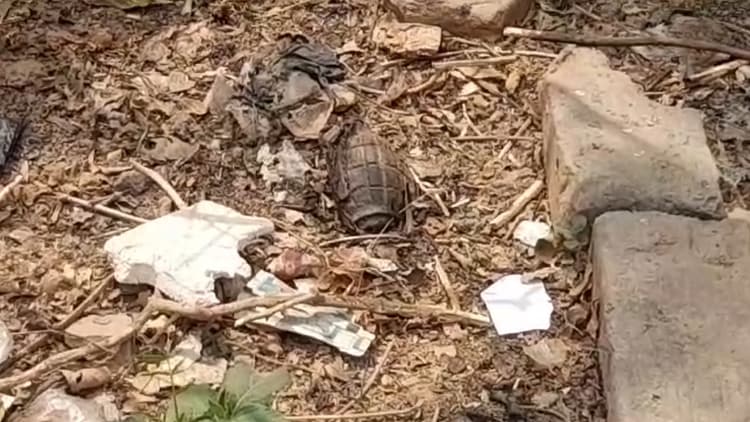 मुंगेर में मतदान केंद्र के पास मिला हैंड ग्रेनेड बम, इलाके में दहशत