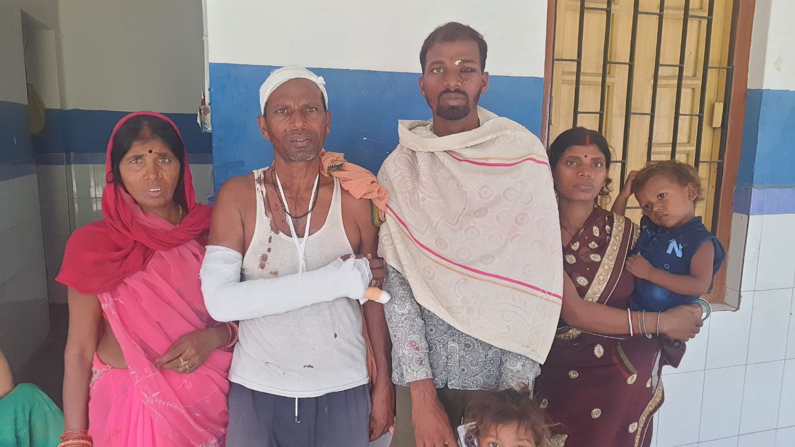 औरंगाबाद में डायन का आरोप लगाकर घर में घुसे, लाठी-डंडे व रॉड से की पिटाई, आधा दर्जन जख्मी