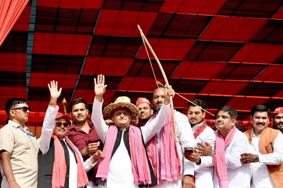 Lok Sabha Election 2024: बीजेपी ने 10 साल में आरक्षण खत्म किया, पूर्वांचल से अखिलेश यादव का हमला