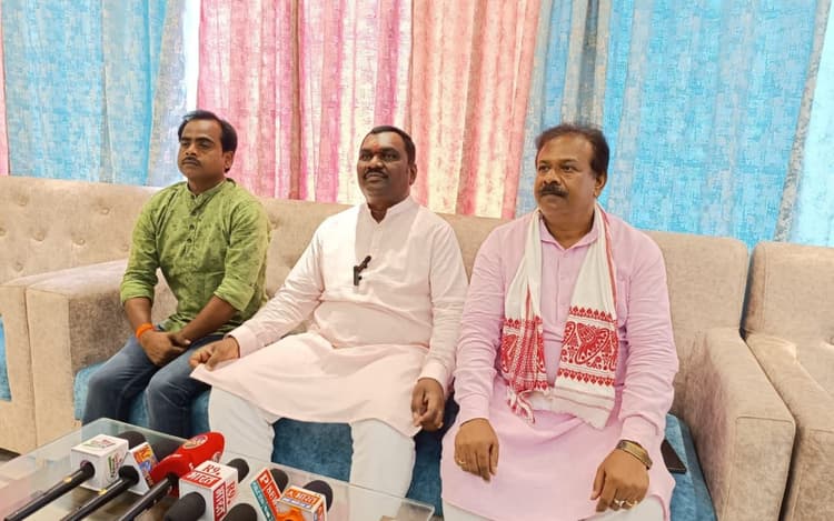 लोकसभा चुनाव : हेमंत सोरेन और आलमगीर आलम की वजह से बदनाम हो रही संताल परगना की जनता, बोले अमर बाउरी