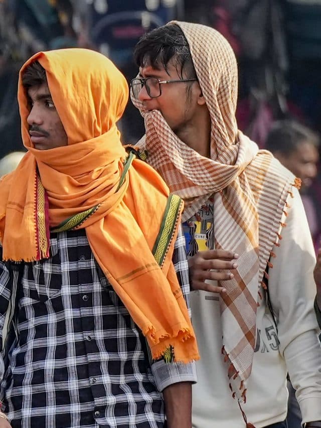 Weather Forecast: दिल्ली में आसमान से बरस रही है आग, रिकॉर्ड स्तर पर पहुंची बिजली की मांग