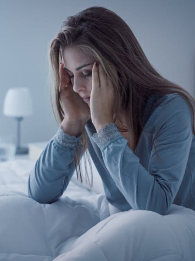 गर्मियों में नहीं आती नींद, तो फॉलो करें ये आसन स्टेप्स