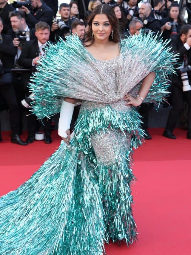 Cannes 2024 में दूसरे दिन ऐश्वर्या राय ने खूबसूरत लुक से लगाए महफिल में चार चांद, दिखीं सबसे अलग