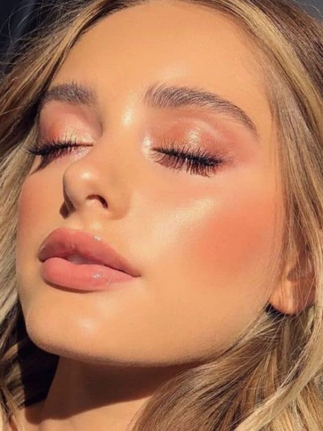 गर्मियों में SWEAT-PROOF मेकअप की है चाहत, तो फॉलो करें ये आसन स्टेप्स