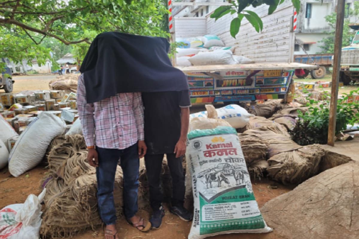 चाईबासा में 3 करोड़ रुपये से अधिक के डोडा के साथ दो गिरफ्तार