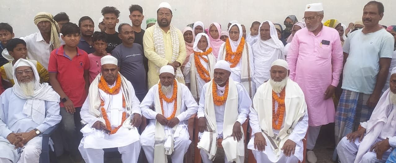 हज-ए-उमराह को रवाना हुए कसमार के सात जायरीन