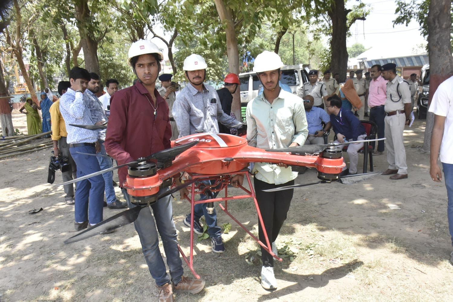 अब आग बुझाने के लिए फायर फाइटिंग ड्रोन का होगा इस्तेमाल