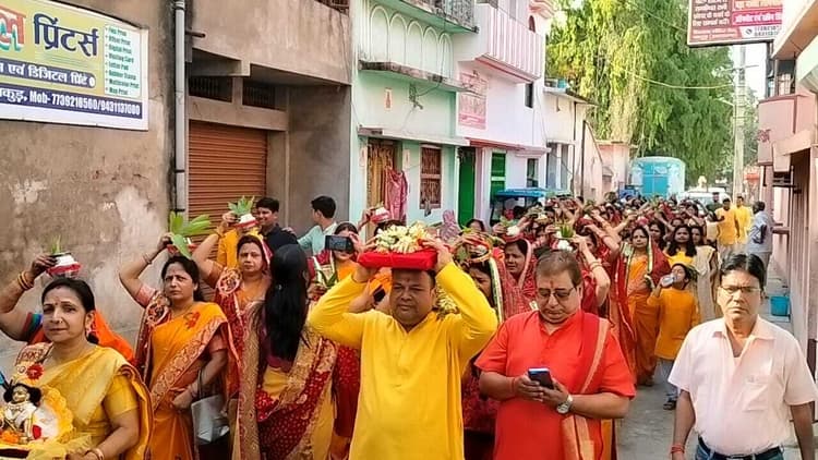 मारवाड़ी समाज ने कलश यात्रा से किया नानी बाई को मायरो का शुभारंभ