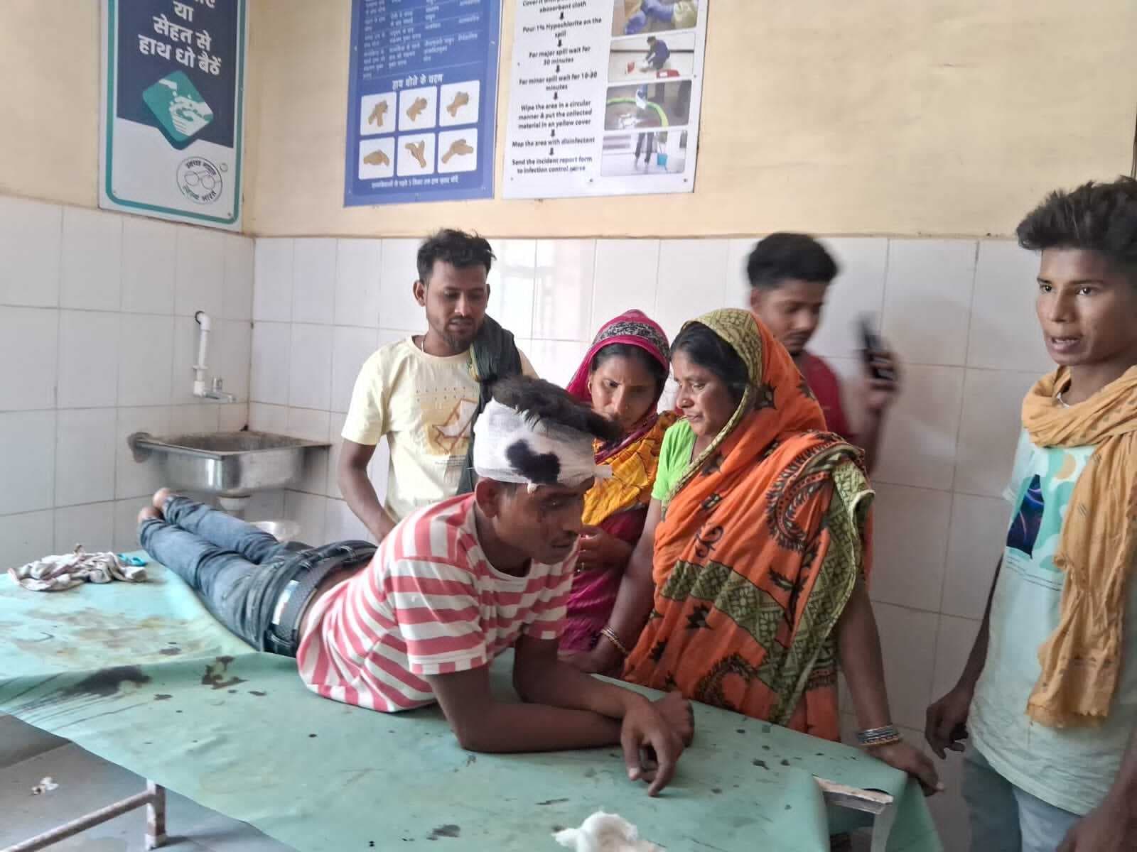 भुटभुटिया व टोटो के बीच सीधी टक्कर में आधा दर्जन लोग घायल