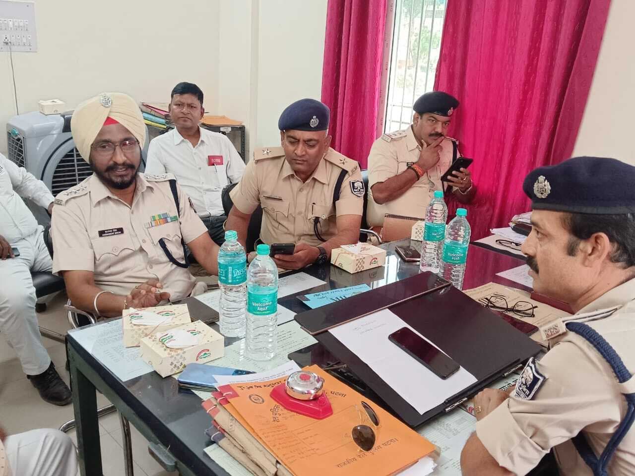 स्टेशन पर हर जगहों की सीसीटीवी से करें निगरानी