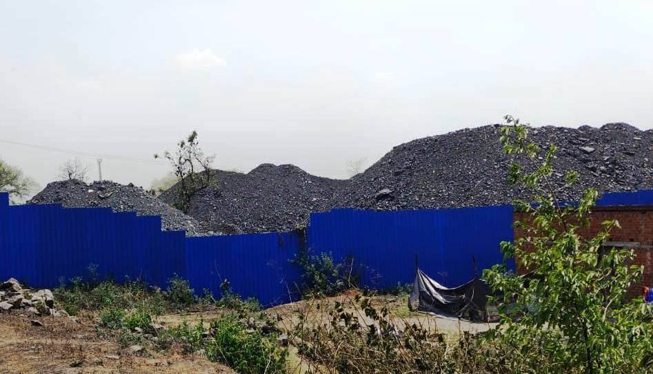 बीकेबी व आका लॉजिस्टिक कंपनी के मालिकों सहित कई पर केस दर्ज