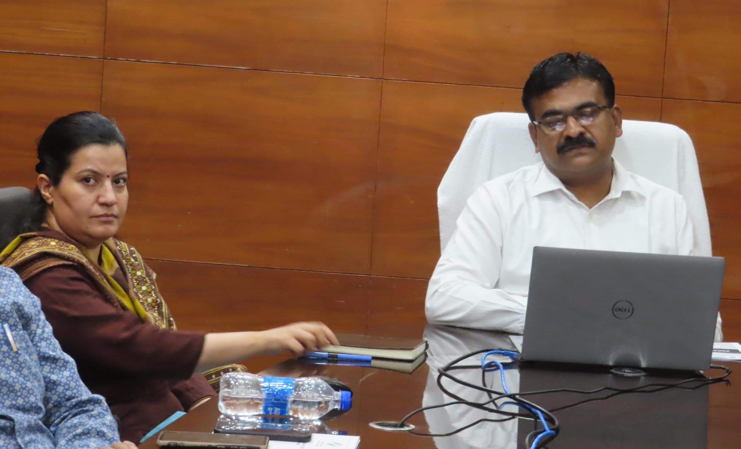 चुनाव आयोग चलायेगा मैं भी इलेक्शन अंबेसडर कैंपन, सीइओ ने स्कूलों के प्राचार्यों से मांगा सहयोग