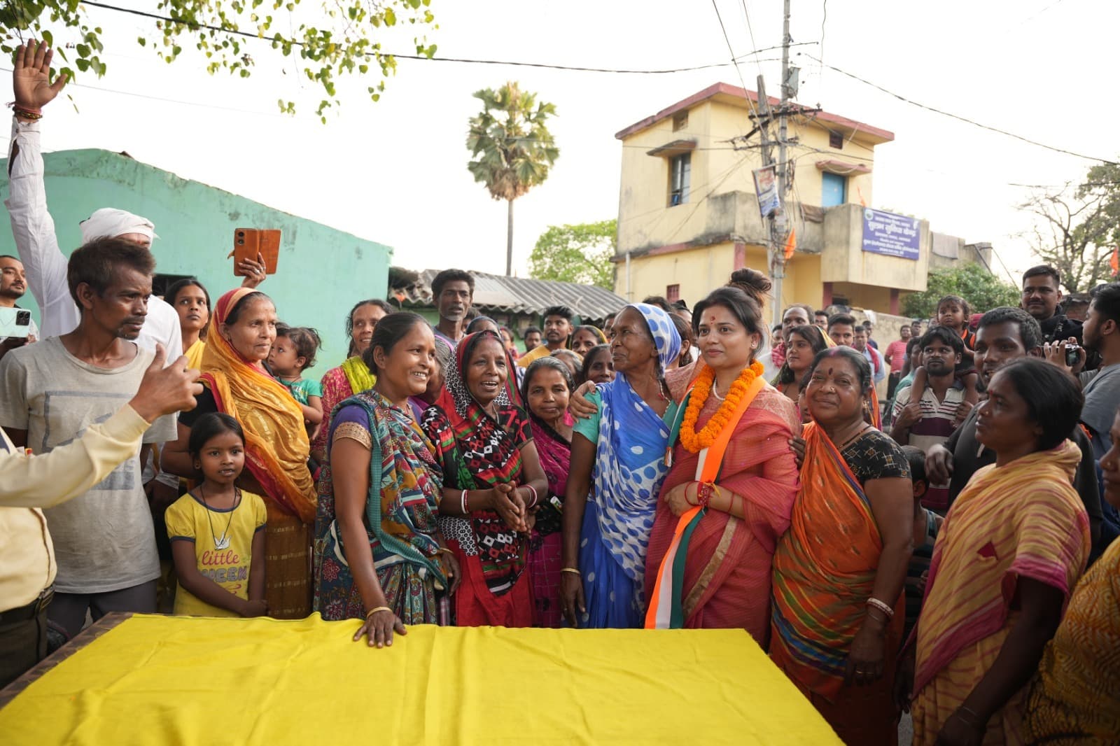 जनता के प्यार व आशीर्वाद से बड़ा कोई पुरस्कार नहीं : अनुपमा सिंह