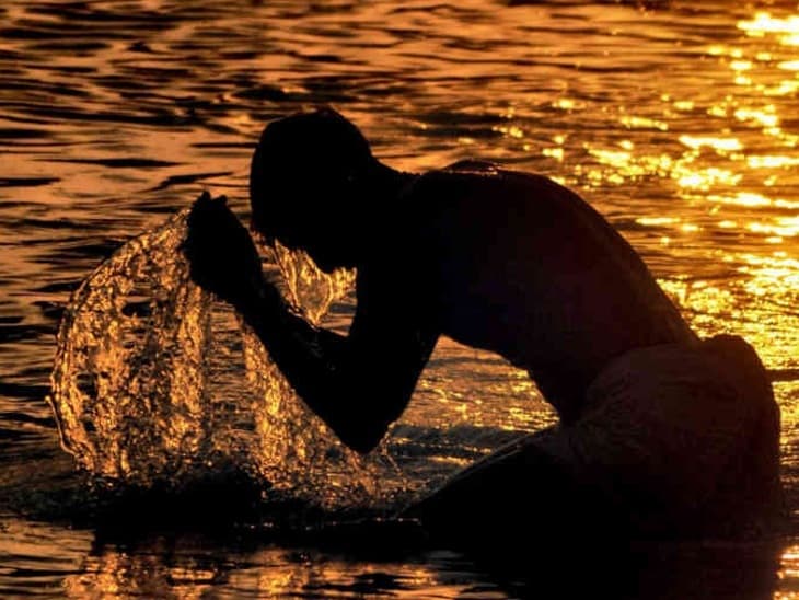 स्नान दान की अमावस्या आठ को