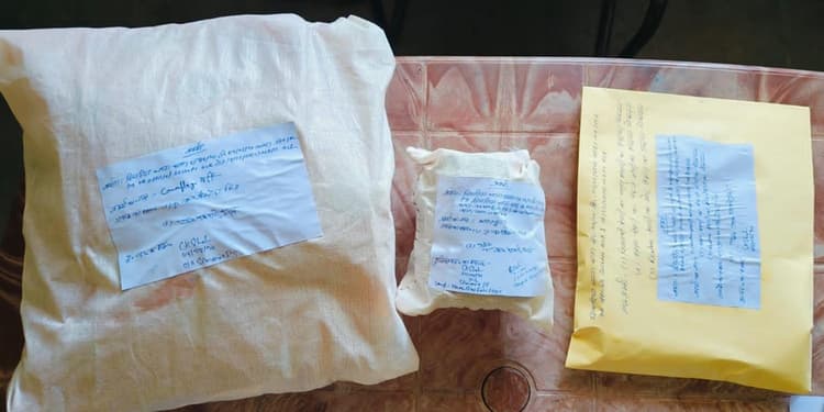 चतरा : 50 लाख के ब्राउन शुगर के साथ दो सहायक पुलिस सहित तीन गिरफ्तार